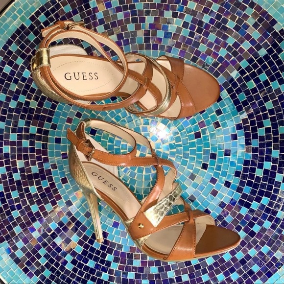 (SOLD) Guess Heels - Picture 7 of 12